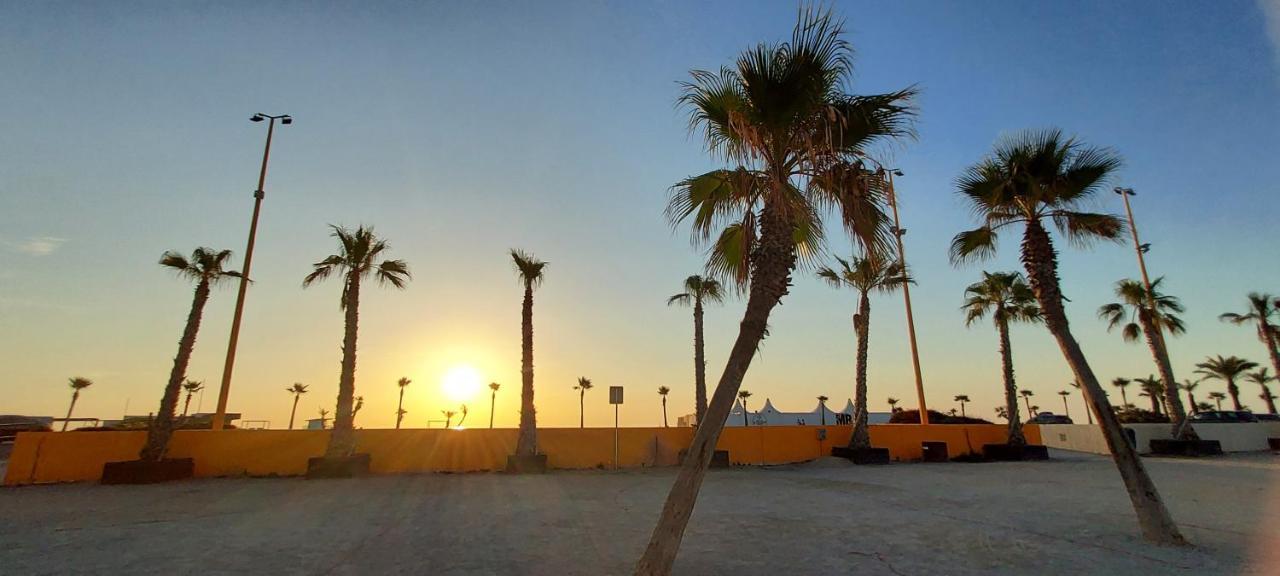 Climatise Pour 6 Personnes, Draps Et Serviettes Non Fournis Air-conditioned For 6 People, Sheets And Towels Not Provided Con Aire Acondicionado 6 Personas, Sabanas Y Toallas No Incluidas * Le Barcares