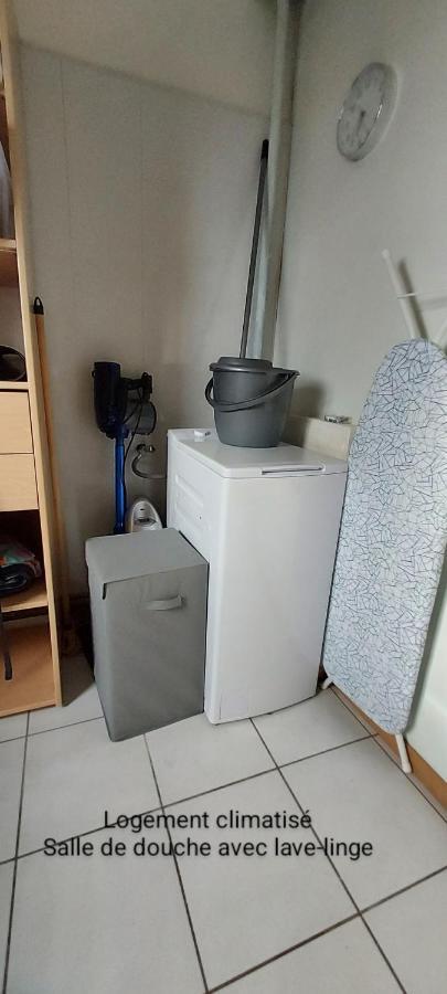 Climatise Pour 6 Personnes, Draps Et Serviettes Non Fournis Air-conditioned For 6 People, Sheets And Towels Not Provided Con Aire Acondicionado 6 Personas, Sabanas Y Toallas No Incluidas * Le Barcares