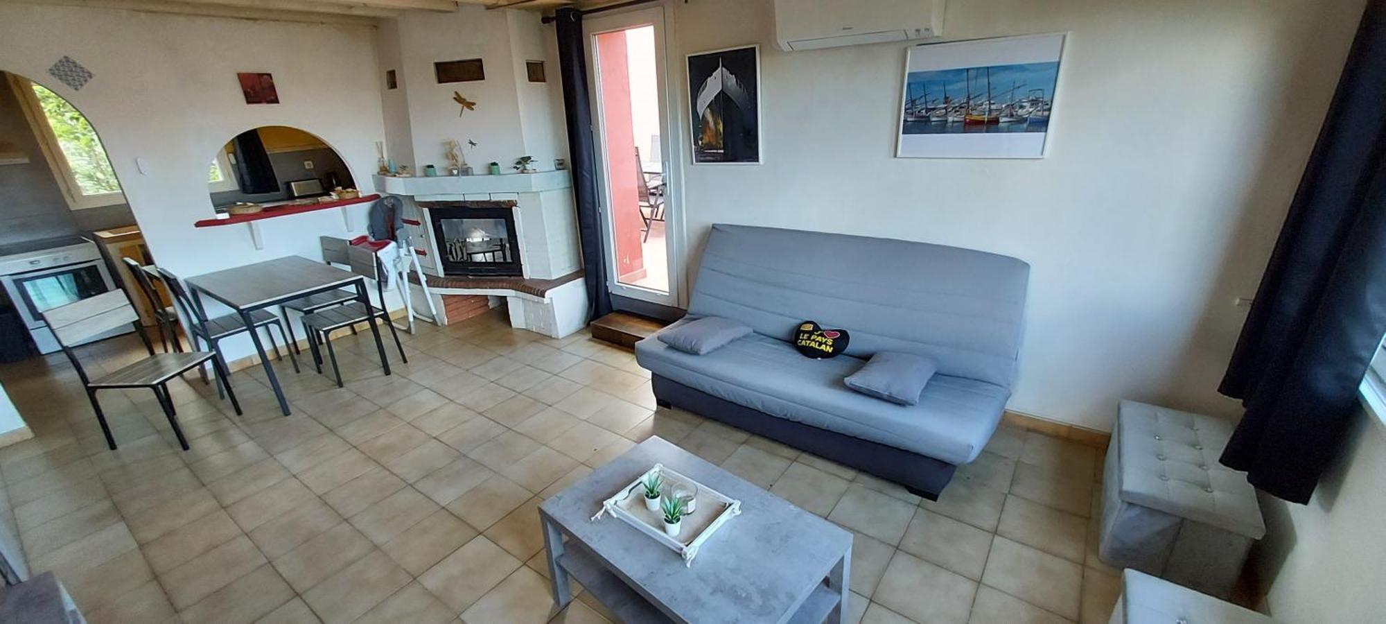 Climatise Pour 6 Personnes, Draps Et Serviettes Non Fournis Air-conditioned For 6 People, Sheets And Towels Not Provided Con Aire Acondicionado 6 Personas, Sabanas Y Toallas No Incluidas Le Barcares